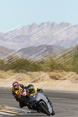 media/Nov-16-2025-Race Pace (Sun) [[8c5fa54630]]/Non Verified Riders (1st 20 Minutes)/2-Turn 10 (1010am)/